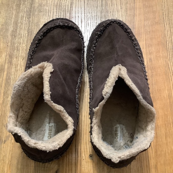 Sorel Manawan Moccasins Suede Slippers Men's Size 9 Brown NM1466-287 Faux Fur - Picture 2 of 6